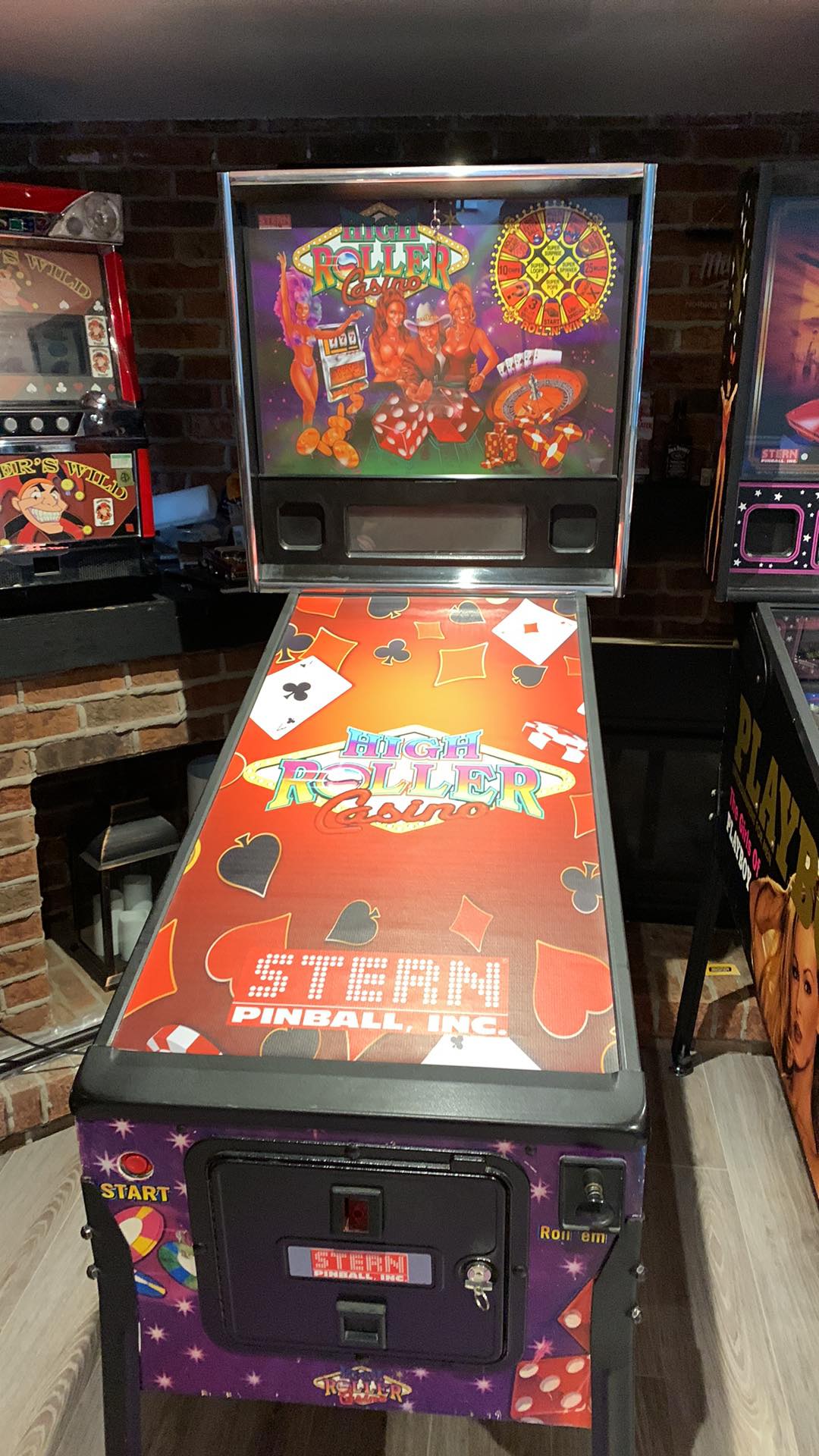 Pinball cover protection glass high roller casino