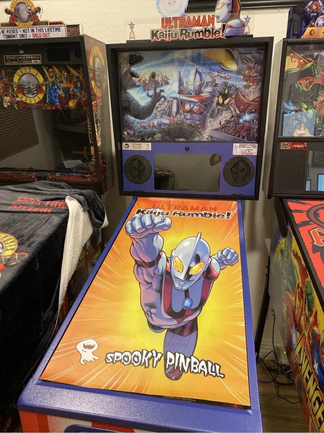 Pinball cover protection Ultraman spooky